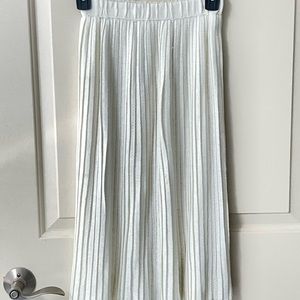 white pleated midi skirt 🤍